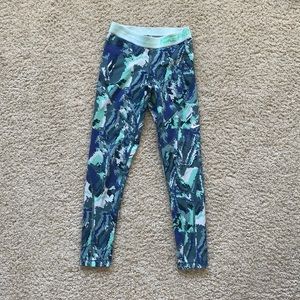 NikePro Hyperwarm girls size M leggings